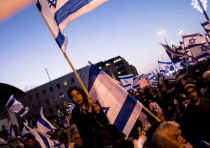 المستوطنون يُصرّون على مرور "مسيرة الأعلام" من باب العامود: حماس تحذر وبن غفير يهاجم بينيت