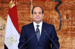 السيسي يفرج عن مئات المعتقلين في السجون المصرية