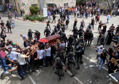قائد شرطة الاحتلال بالقدس يشيد بمهاجمة جنازة أبو عاقلة