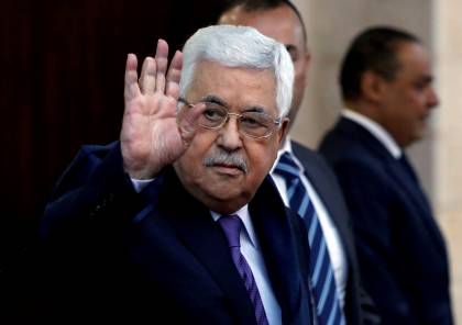 هآرتس : تأجيل الانتخابات يظهر أن عباس مخلص للمصلحة الإسرائيلية أكثر من إخلاصه لشعبه