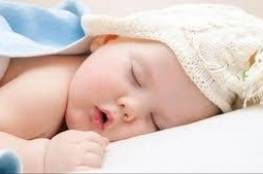 كيف تتغلبين على صعوبات النوم عند طفلك؟