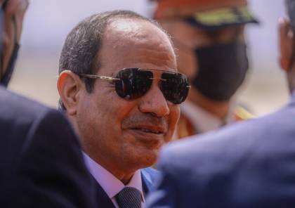 مصر: السيسي يدمع متأثرا في احتفالية عيد الشرطة (فيديو)