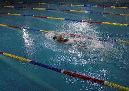 هنية يُتوج الفائزين ببطولة القدس للسباحة لذوي الإعاقة