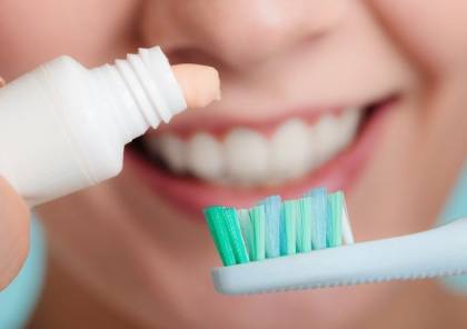 كم مرة تنظف أسنانك يوميا؟.. قد يحميك هذا من قصور القلب
