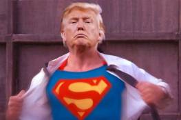 نيويورك تايمز: ترامب خطط للظهور بقميص "سوبرمان" لحظة خروجه من المستشفى