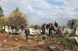  الاحتلال يخطر بطرد وترحيل خمس عائلات في منطقة حمصة الفوقا