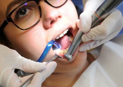 تعرف على المنتجات الطبيعية التي تعمل على تبييض الأسنان