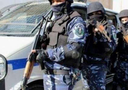 ضبط حشيش وحبوب مخدرة.. شرطة غزة تعتقل اثنين من المروجين