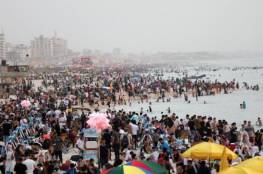 الداخلية بغزة: قرابة نصف مليون مواطن استجموا على شاطئ البحر أمس الجمعة