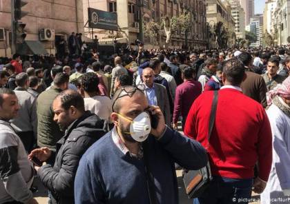 مصر تعلن إغلاق المتاجر والمراكز التجارية والمقاهي من الساعة 9 مساء يوميا حتى 21 مايو 