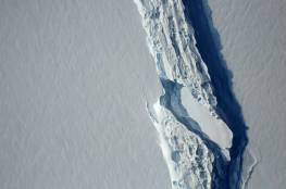 انفصال جبل جليدي من الأكبر في العالم عن أنتركتيكا