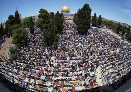 نحو 25 ألفاً يؤدون صلاة الجمعة في المسجد الأقصى