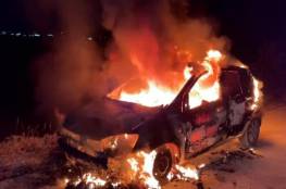 مستوطنون يحرقون ثلاث سيارات قرب قرية بيت إكسا..فيديو