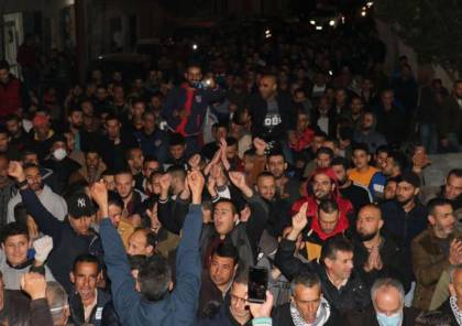 آلاف العمال يتظاهرون في بيت فجار: نريد حقوقنا