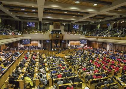برلمان جنوب أفريقيا يصوت على خفض علاقتها الدبلوماسية مع "إسرائيل"
