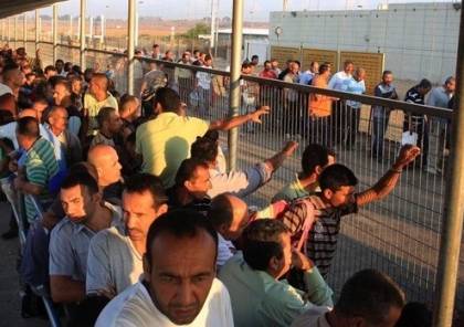 مسؤولون فلسطينيون:  قرار تحويل رواتب العمال للبنوك بدأ تطبيقه ولا رجعة فيه