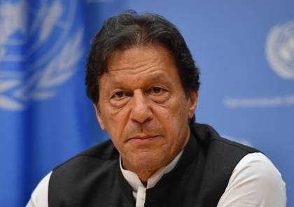 إصابة رئيس وزراء باكستان بكورونا بعد تلقيه اللقاح