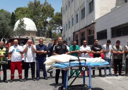 الموت في غزة..مقدسيون يؤدون صلاة الجنازة على الشهيدة الطفلة ليان