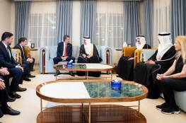 كوهين يلتقي ولي عهد البحرين ويفتتح مقر السفارة الإسرائيلية في المنامة