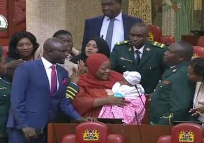 طرد نائبة كينية من البرلمان بسبب رضيعها!