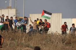 صحيفة فرنسية: شباب غزة يدافع عن أرضه بالغالي والنفيس حتى الموت