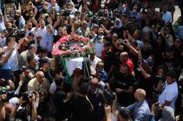 حماس تعقّب على اعتداء الاحتلال على جنازة تشييع الصحفية شيرين أبو عاقلة