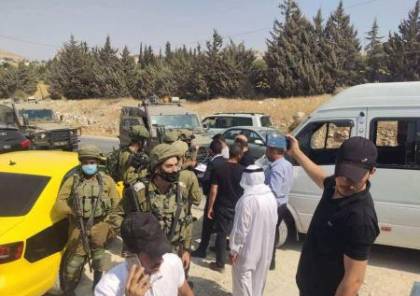 بيت لحم: قوات الاحتلال والمستوطنين يعتدون على مواطنين خلال وقفة ضد عمليات التجريف