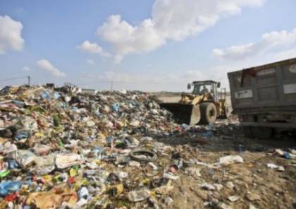 أبو القمبز: تواصلنا مع المسؤولين في "أونروا" حول شكاوى المواطنين بشأن تجمع النفايات الصلبة