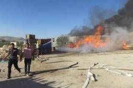 حريق ضخم بمستودعات سوق الخضار المركزي في نابلس