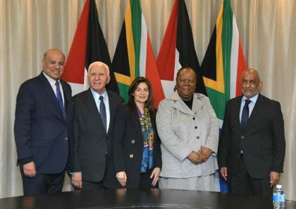 الأحمد يلتقي وزيرة العلاقات الدولية والتعاون في جمهورية جنوب افريقيا