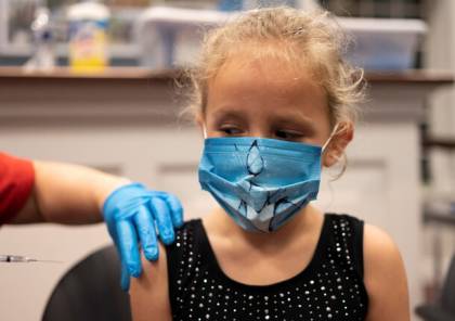 أول دولة في العالم تجعل تطعيم الأطفال ضد "كورونا" إلزاميا