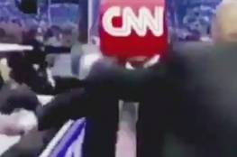 شاهد: ترامب ينشر فيديو وهو ينهال بالضرب على شبكة "CNN" 