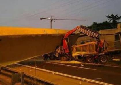 اصابات في انهيار جسر فوق شاحنة عابرة شرقي تل ابيب