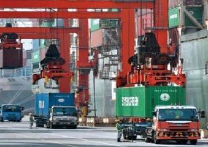 تراجع حجم التجارة الخارجية للصين في النصف الأول من 2015