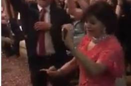 شاهد: ابنة جمال عبد الناصر ترقص بحضور السفير الاسرائيلي