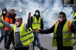 شاهد مباشر ..مواجهات عنيفة وسط باريس بين الشرطة والمتظاهرين