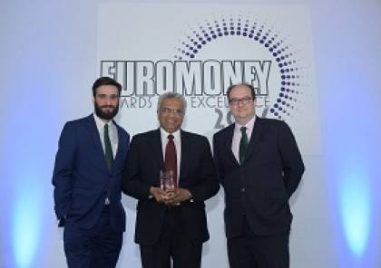 جائزة "أفضل بنك في مجال خدمات المعاملات المصرفية العالمية في الشرق الأوسط" لبنك أبوظبي التجاري من يوروموني