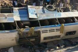 مصر: 20 قتيلاً وعشرات الجرحى في انقلاب حافلة تقلُّ طلاباً