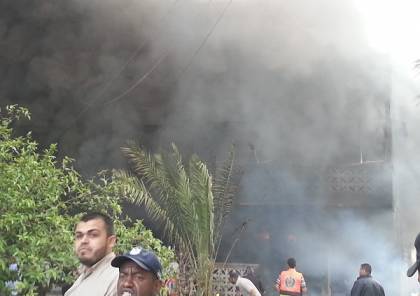 بالصور ...حريق هائل في منزل لعائلة الجرو قرب مفرق جامعة الازهر بغزة