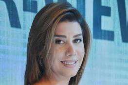 فيديو.. مذيعة لبنانية تقدم استقالتها على الهواء مباشرة!
