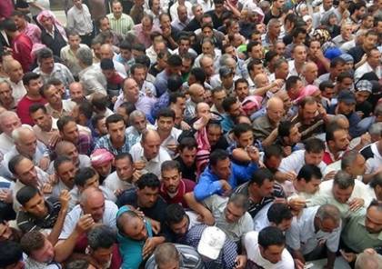 مئات الموظفين المنشقين عن النظام في درعا يعودون إليه