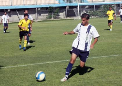 هلال غزة يهزم الصداقة في دوري غزة لكرة القدم 