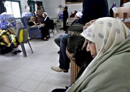 عشرات الأطباء الاسرائيليين يطالبون السماح لمريضات سرطان من غزة الخروج للعلاج