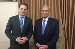 نائب رئيس الوزراء يلتقي مفوض الاونروا في غزة 