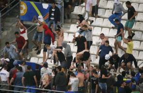 اشتباكات بين المشجعين الروس والإنكليز في يورو 2016