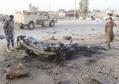 مقتل 16 على الاقل في تفجير انتحاري قرب مسجد للسنة في بغداد