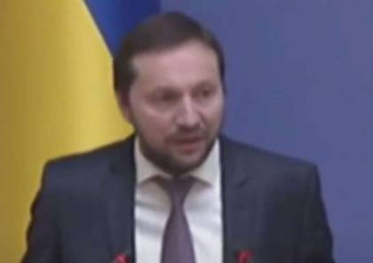 بالفيديو.. وزير أوكراني يغمى عليه لحظة إهانته لروسيا