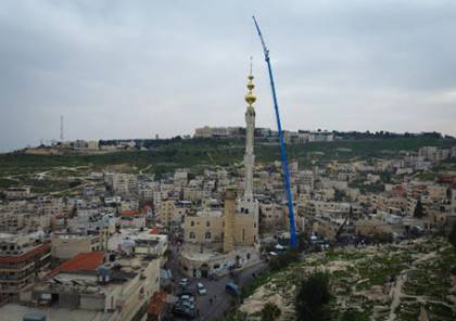 الاف الفلسطينيين يحتفلون بتدشين أطول مئذنة في القدس المحتلة 