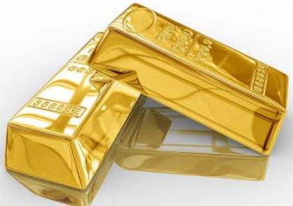 الذهب يرتفع مع هبوط الدولار والأسهم