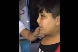 فيديو: لبناني يمارس "ساديته " على طفل سوري